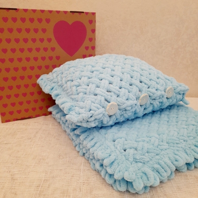 El Örgüsü Hediyelik Puffy Bebek Battaniye Yastık Seti Mavi