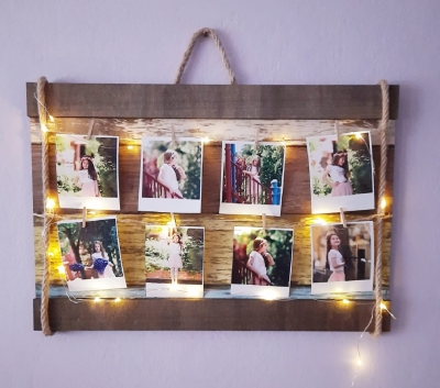 Kişiye Özel Işıklı İpli Mandallı 8 Fotoğraflı Ahşap Fotoğraf Panosu